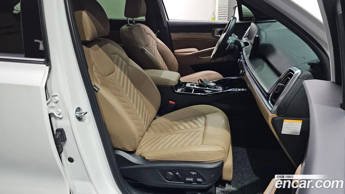 Kia Sorento — фото 10