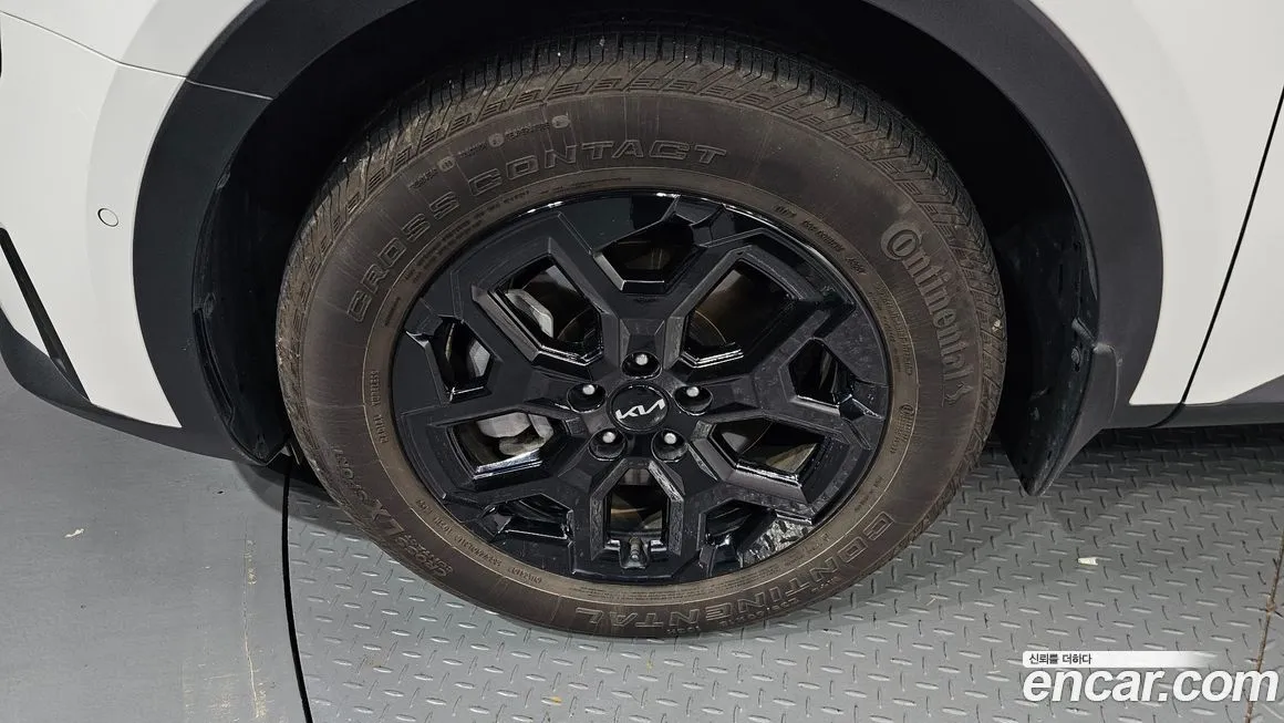 Kia Sorento — фото 5