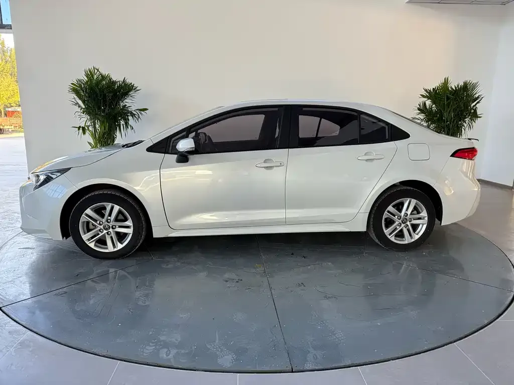 Toyota Levin 2021 из CN, фото 2