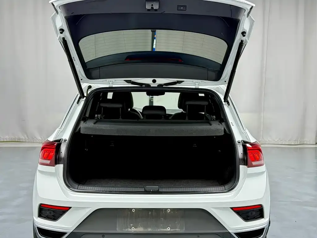 Volkswagen T-Roc 2021 из CN, фото 10