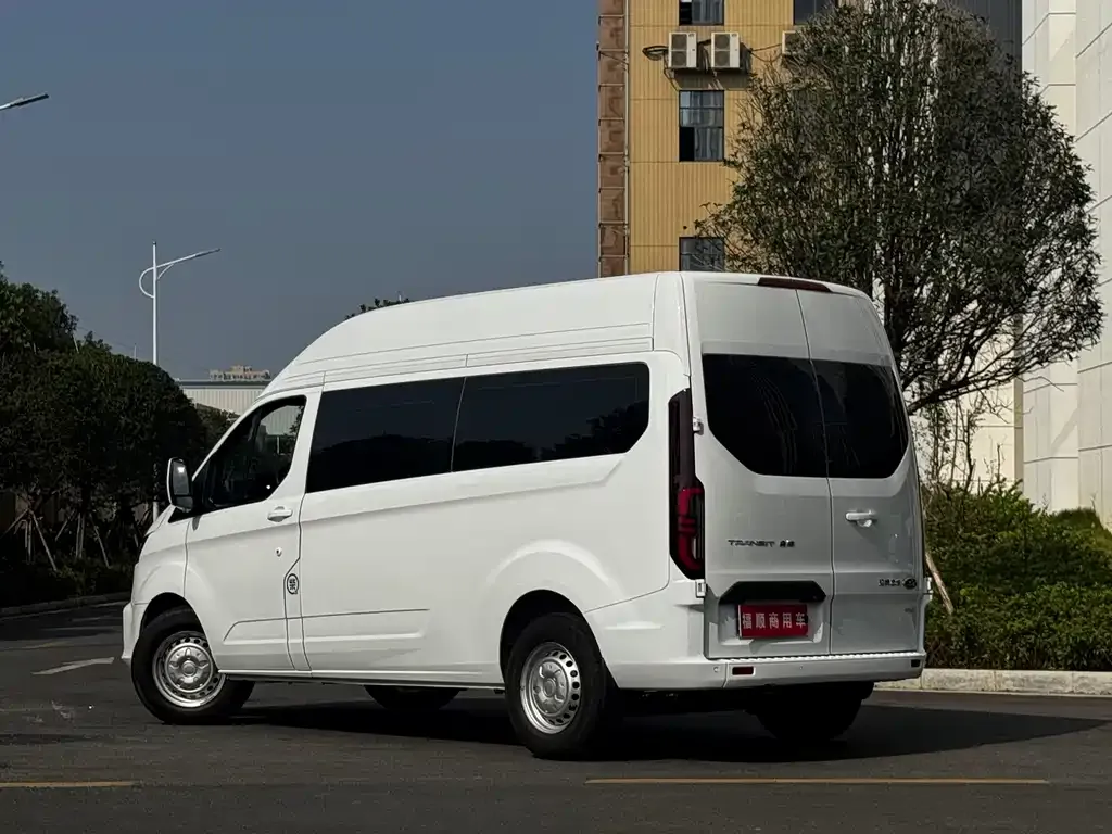 Ford Transit 2024 из CN, фото 6