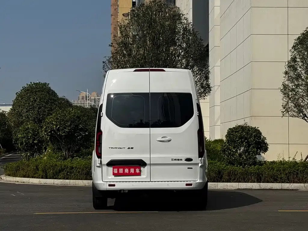 Ford Transit 2024 из CN, фото 7