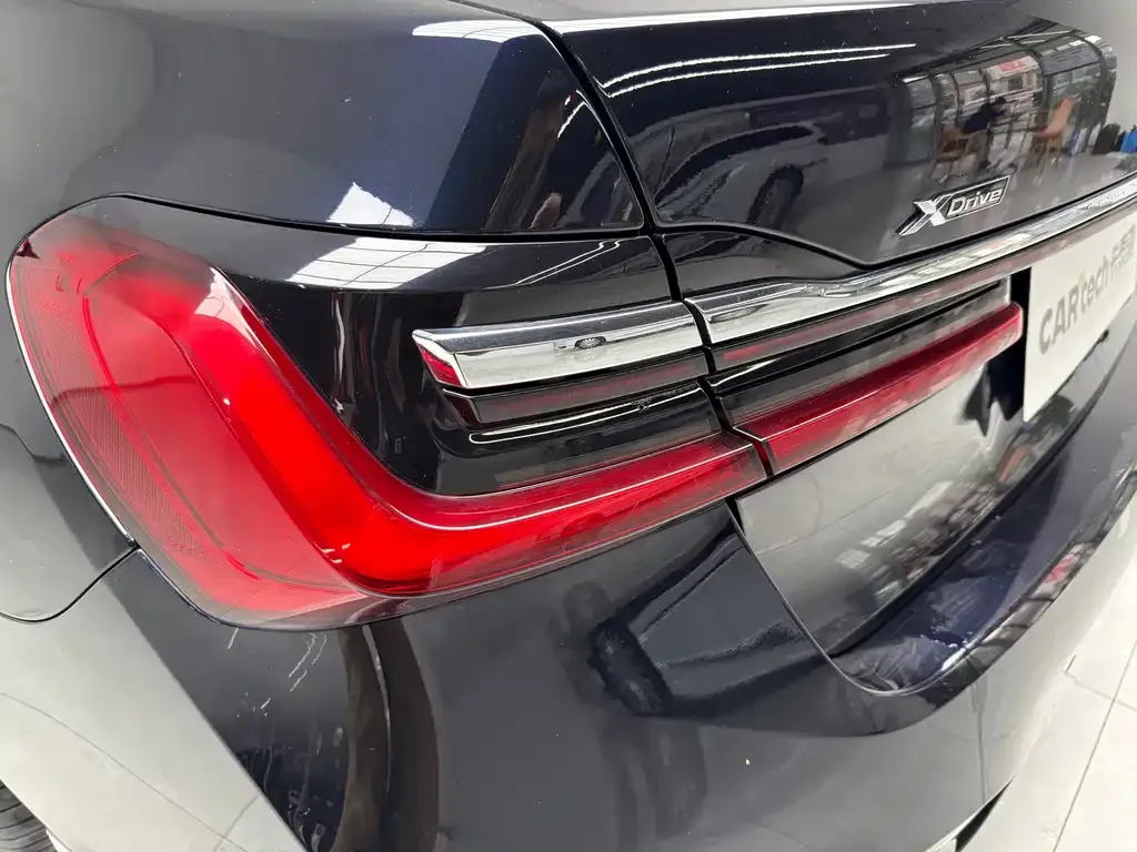 BMW 7 Series 2022 из CN, фото 9