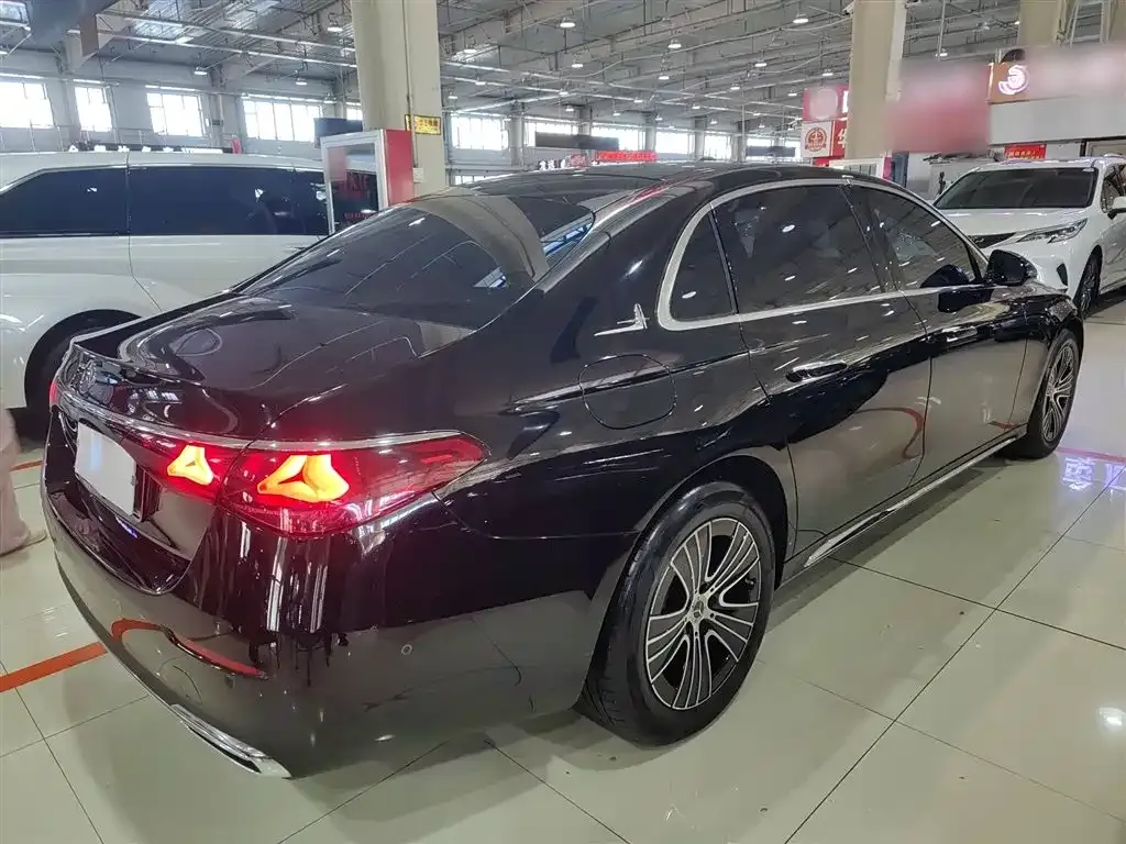 Mercedes-Benz E-Class 2024 из CN, фото 10