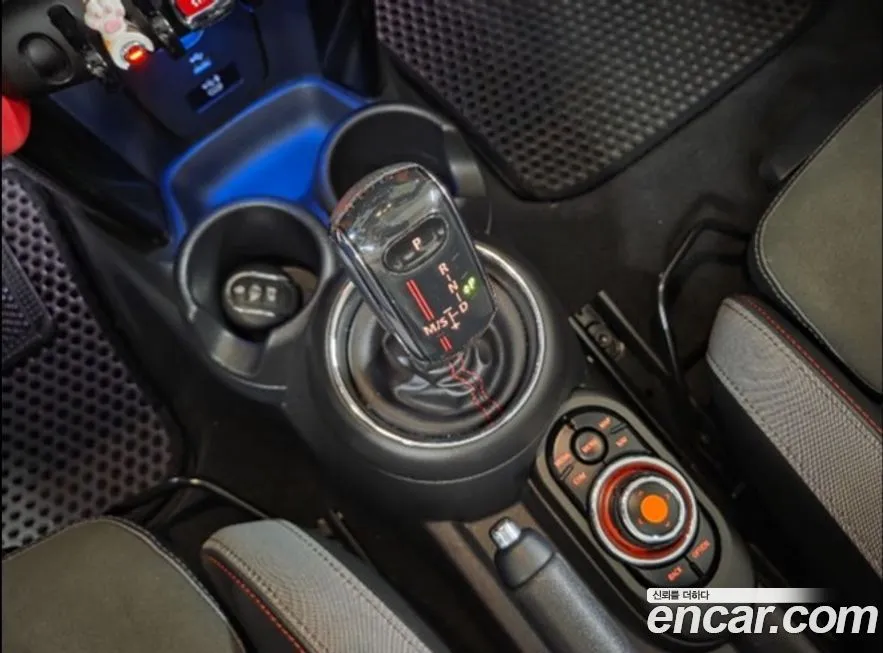 [object Object] Cooper Convertible 2021 из KR, фото 9