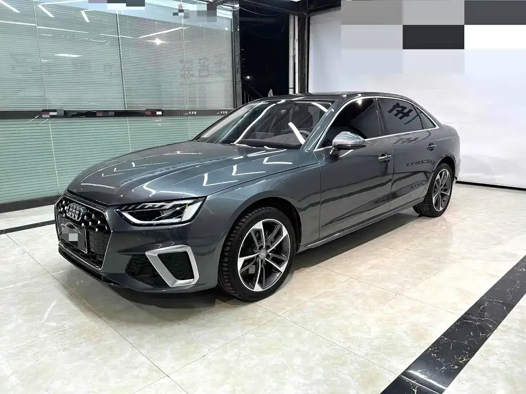 Audi A4L 2023 из CN, фото 3