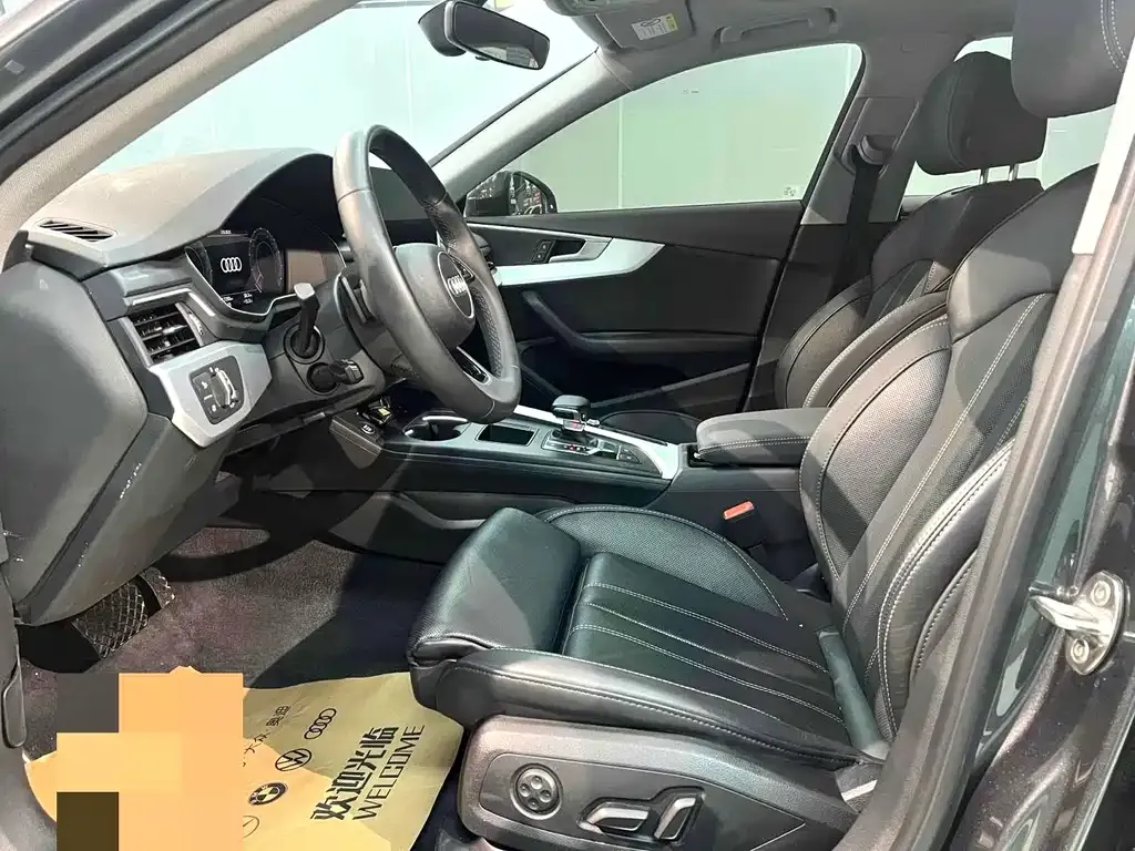 Audi A4L 2023 из CN, фото 4