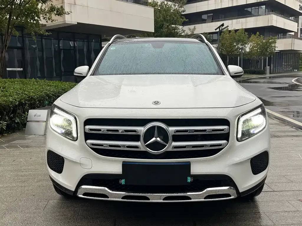 Mercedes-Benz GLB — фото 2