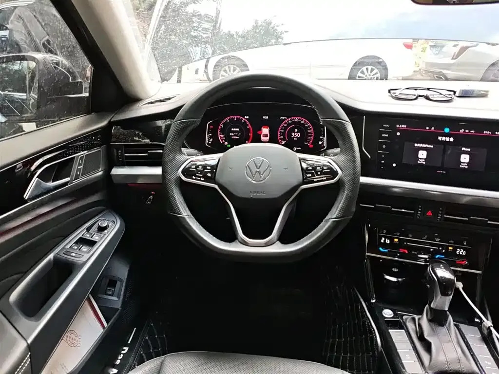 Volkswagen Passat 2023 из CN, фото 3