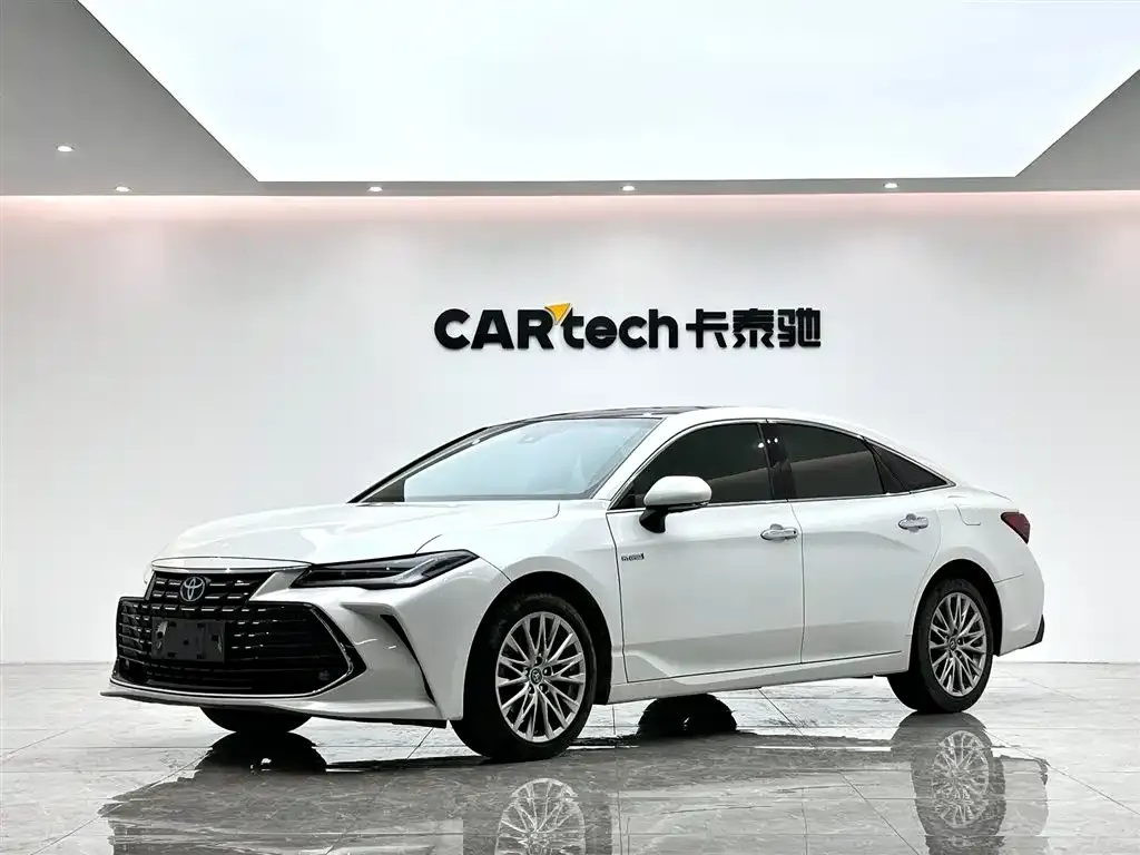 Toyota Avalon 2022 из CN, фото 1