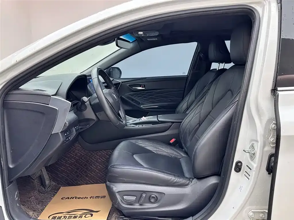 Toyota Avalon 2022 из CN, фото 8