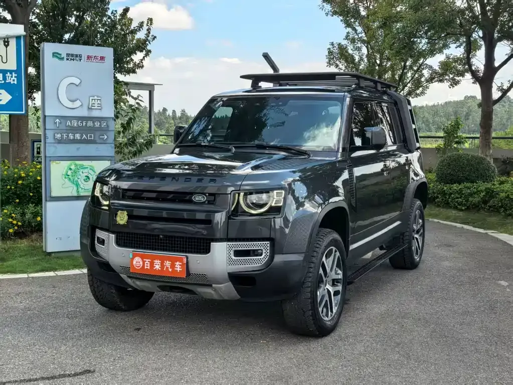 Land Rover Defender — фото 1