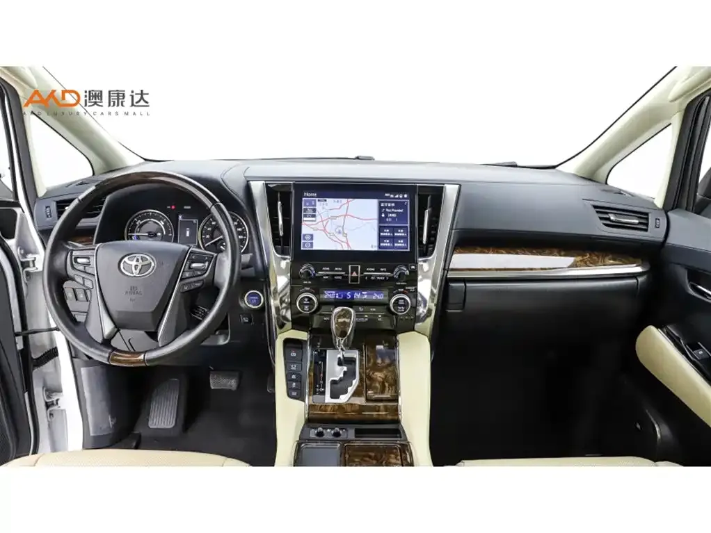 Toyota Alphard — фото 5