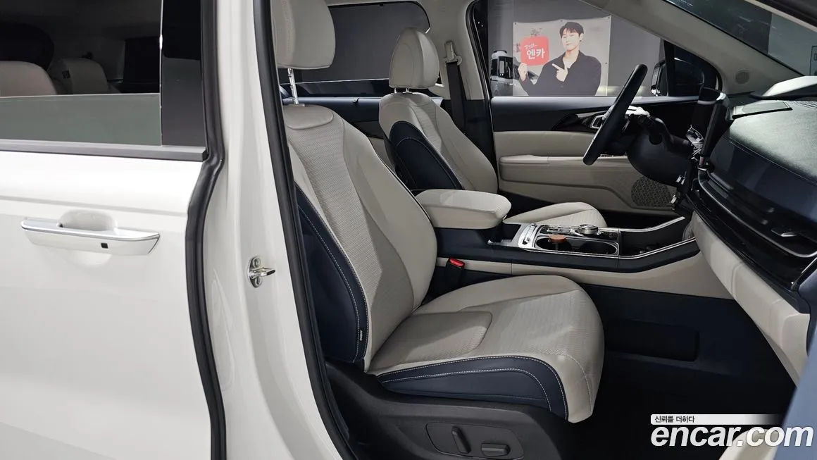 Kia Carnival — фото 10