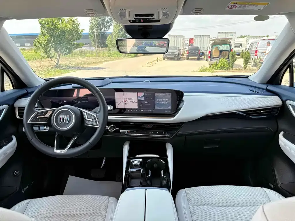 Buick Envision Plus — фото 6