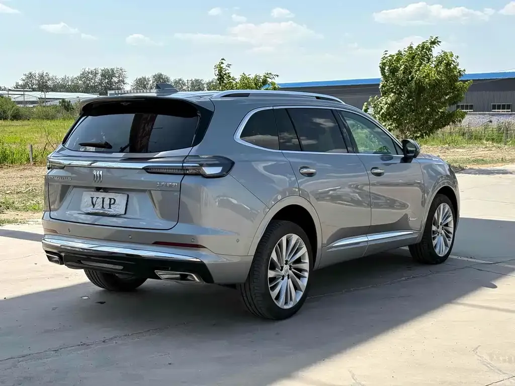 Buick Envision Plus — фото 9