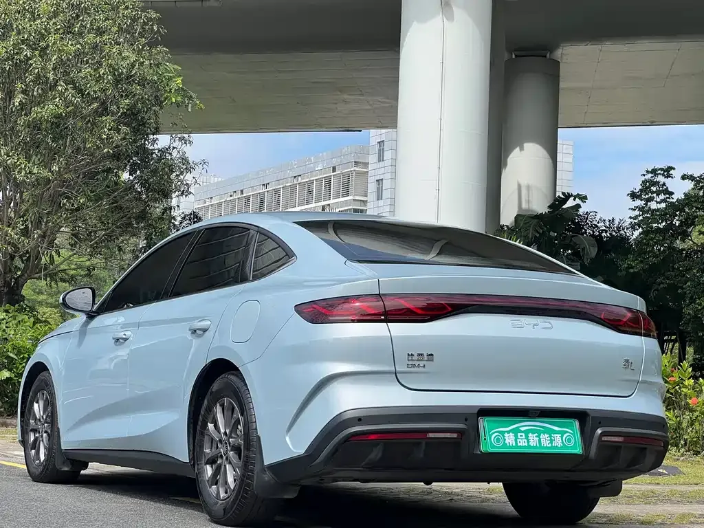 BYD Qin L — фото 4