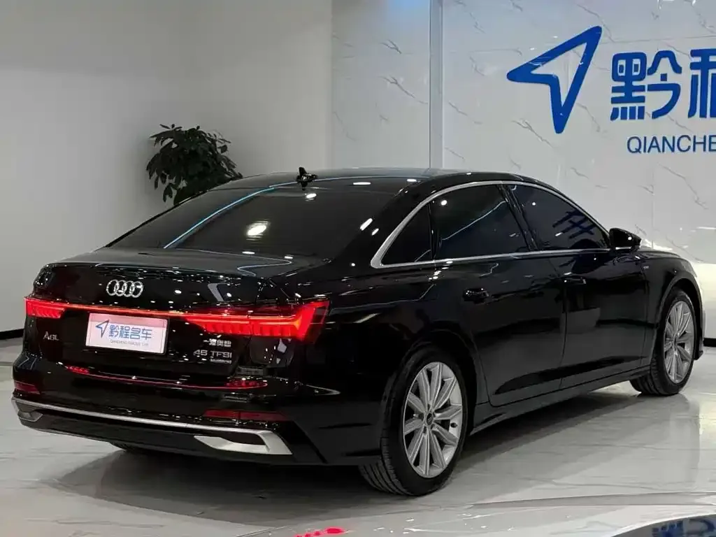 Audi A6L 2023 из CN, фото 9