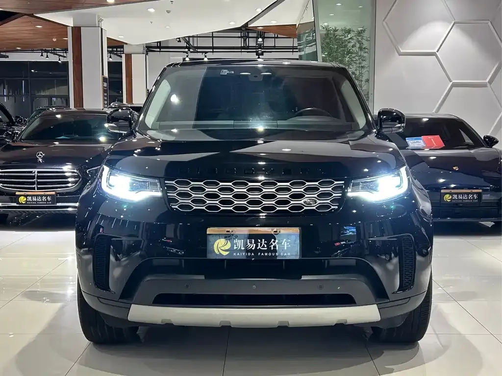 Land Rover Discovery 2023 из CN, фото 3