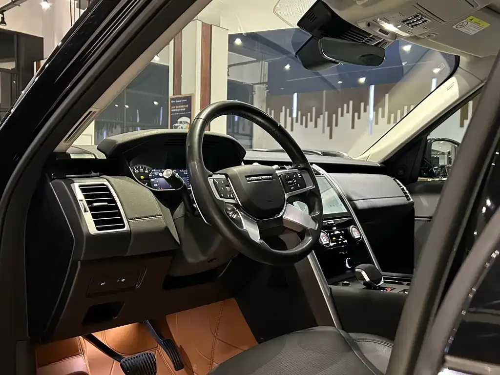 Land Rover Discovery 2023 из CN, фото 6