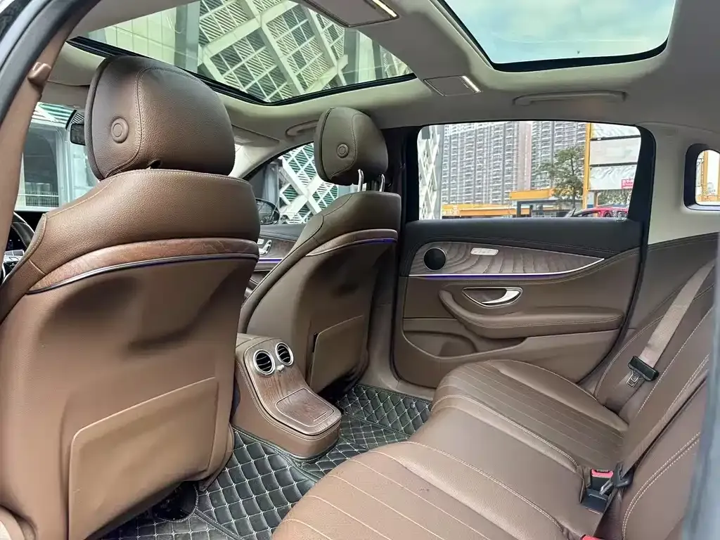 Mercedes-Benz E-Class 2022 из CN, фото 5