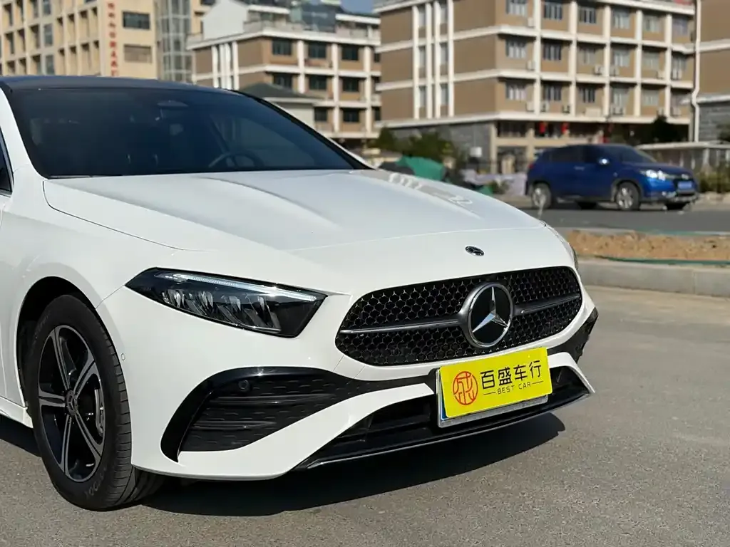 Mercedes-Benz A-Class — фото 7
