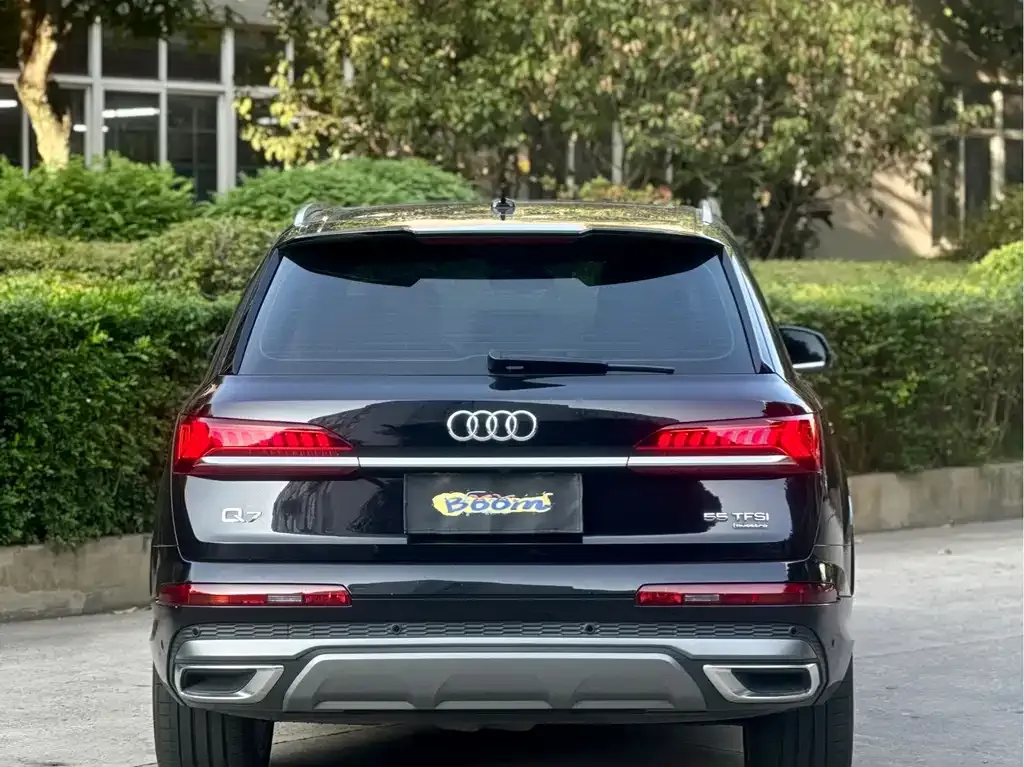 Audi Q7 2021 из CN, фото 6