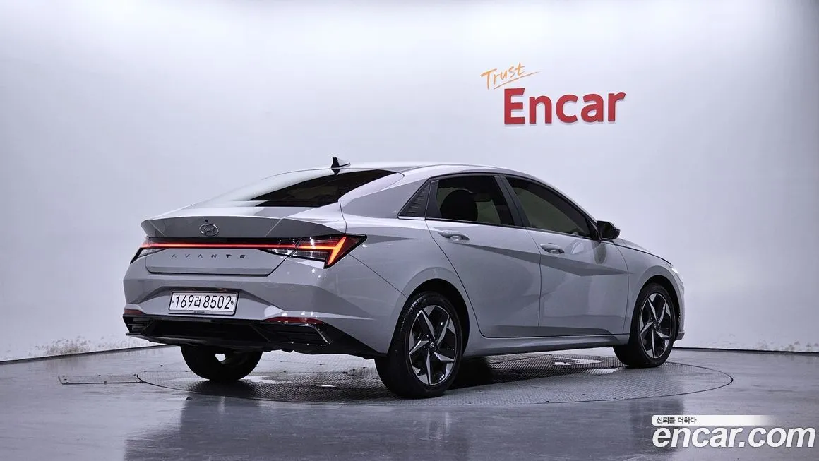 Hyundai AVANTE — фото 2