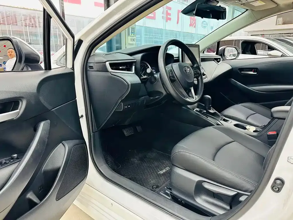 Toyota Corolla 2022 из CN, фото 3