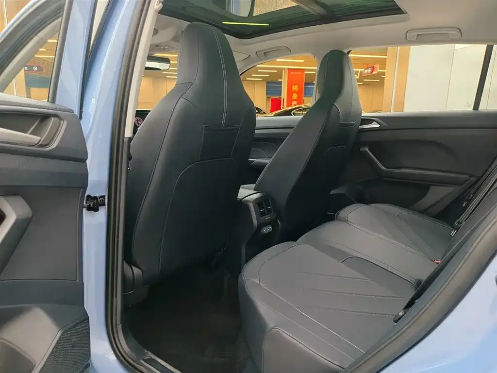 Volkswagen Tharu 2024 из CN, фото 7