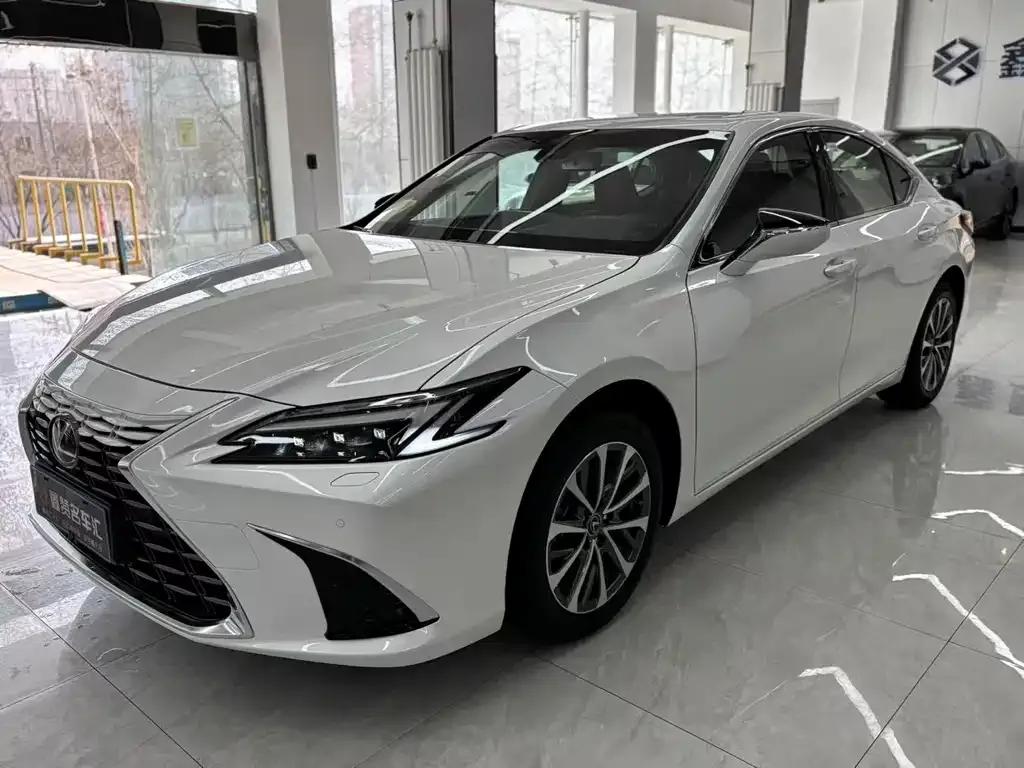 Lexus ES 2025 из CN, фото 1