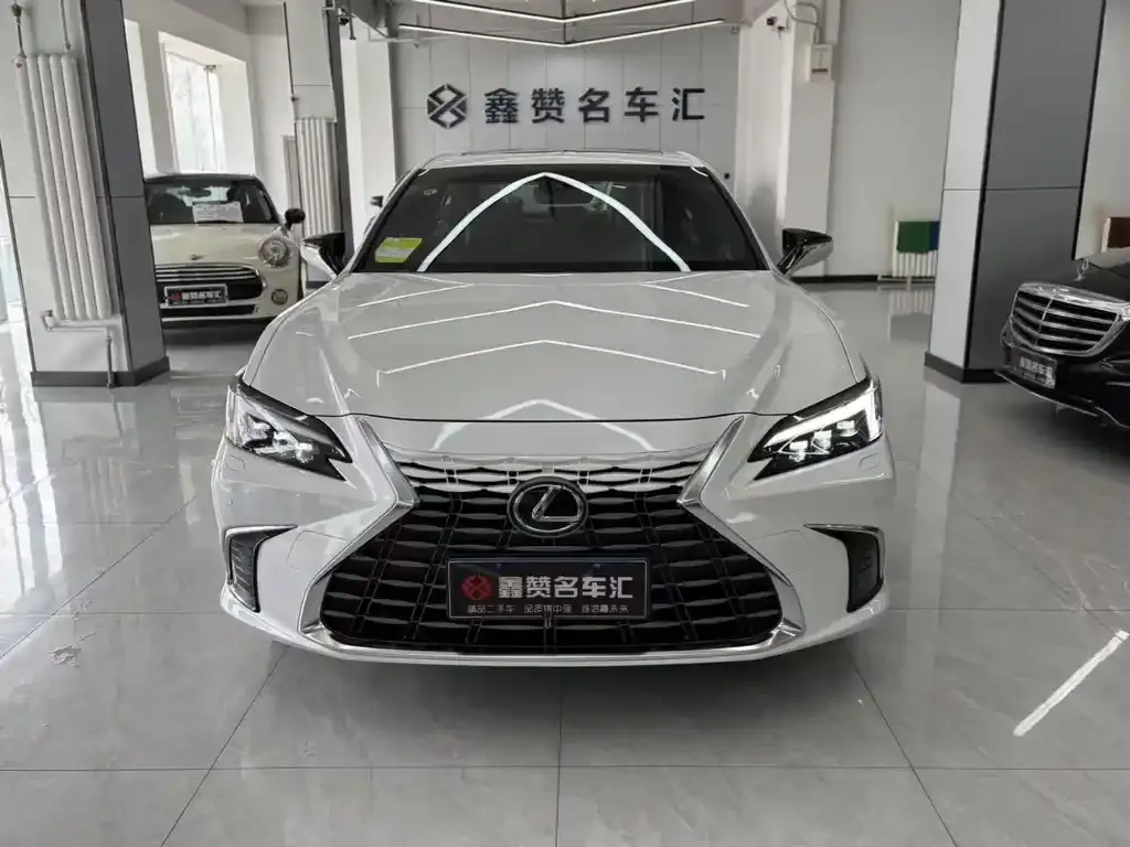 Lexus ES 2025 из CN, фото 3