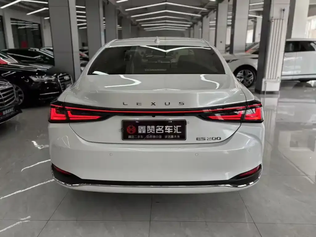 Lexus ES 2025 из CN, фото 6