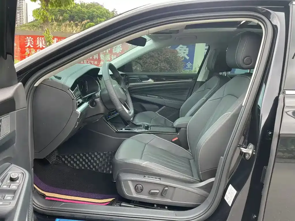 Volkswagen Passat 2024 из CN, фото 4