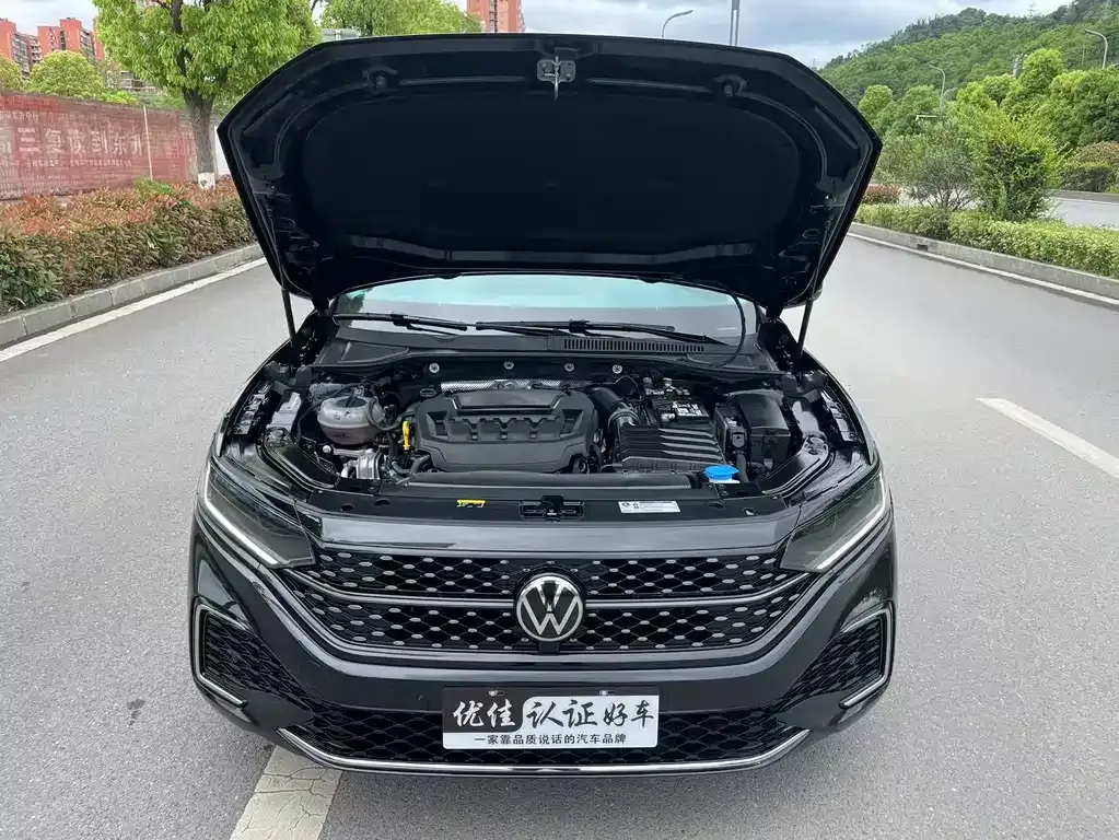 Volkswagen Passat 2024 из CN, фото 8