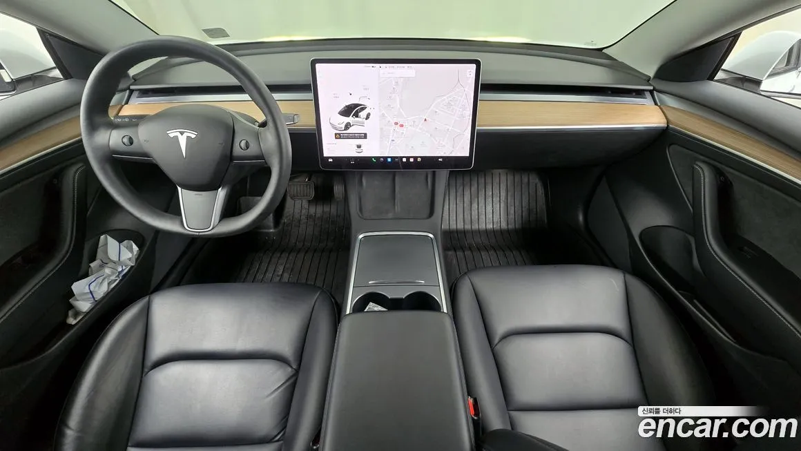 Tesla Model 3 — фото 7
