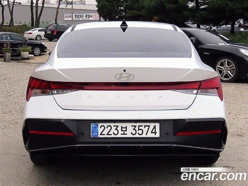 Hyundai AVANTE — фото 4