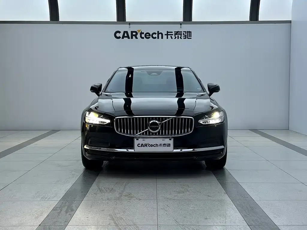Volvo S90 2024 из CN, фото 2