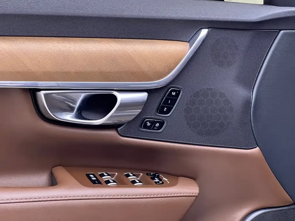 Volvo S90 2024 из CN, фото 9