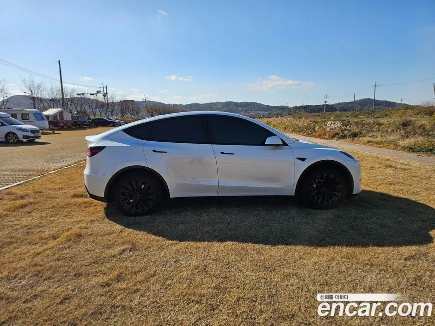 Tesla Model Y 2023 из KR, фото 8