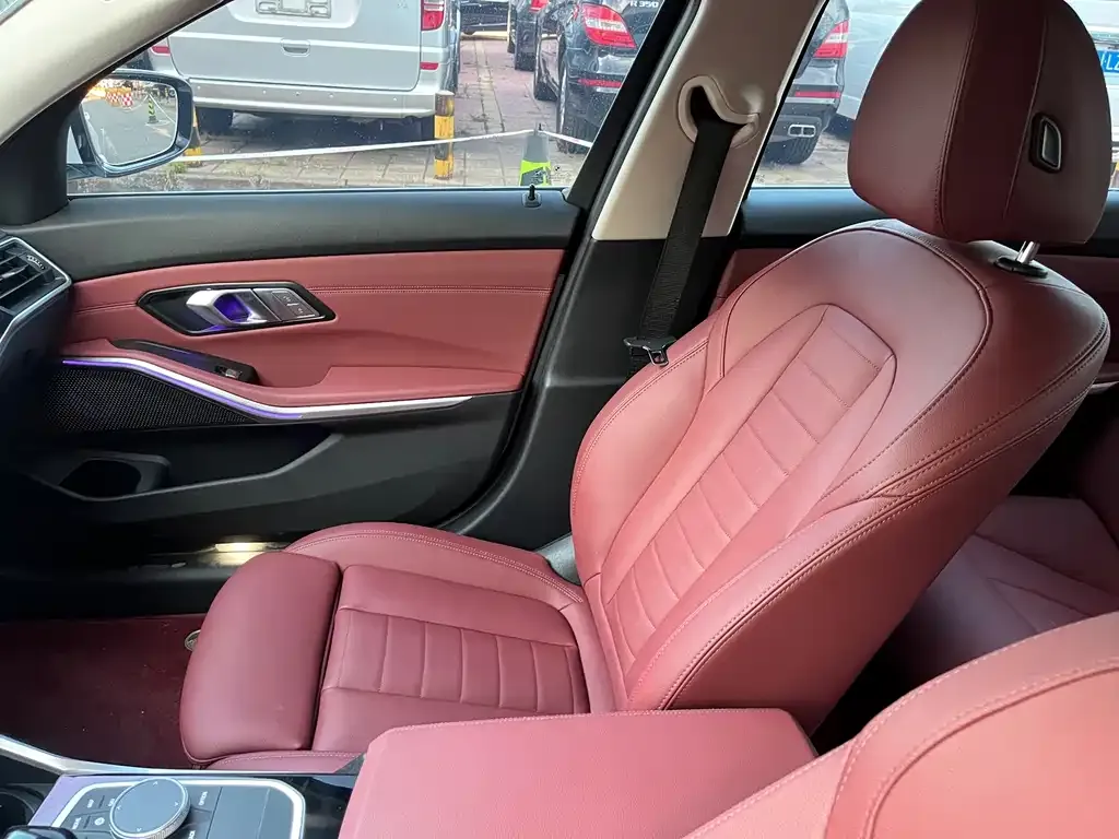 BMW 3 Series 2021 из CN, фото 9