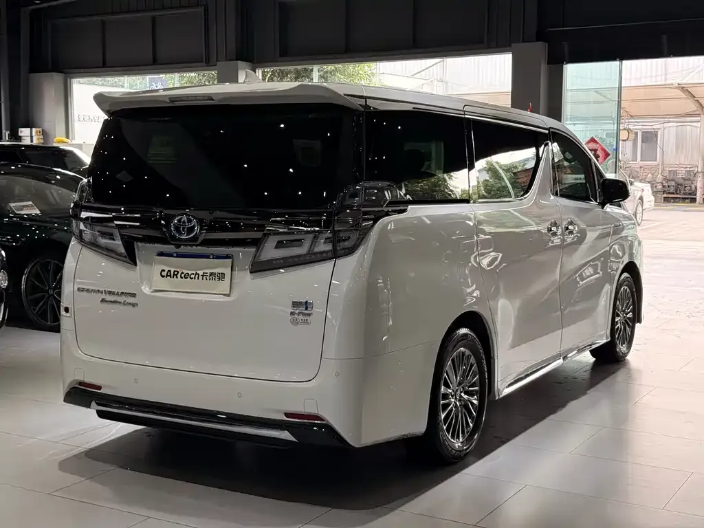 Toyota Vellfire 2023 из CN, фото 6