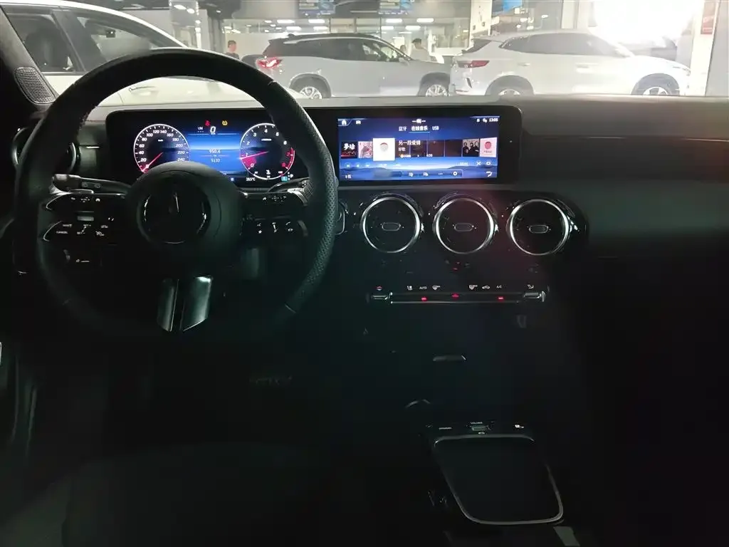 Mercedes-Benz CLA (Import) 2024 из CN, фото 10