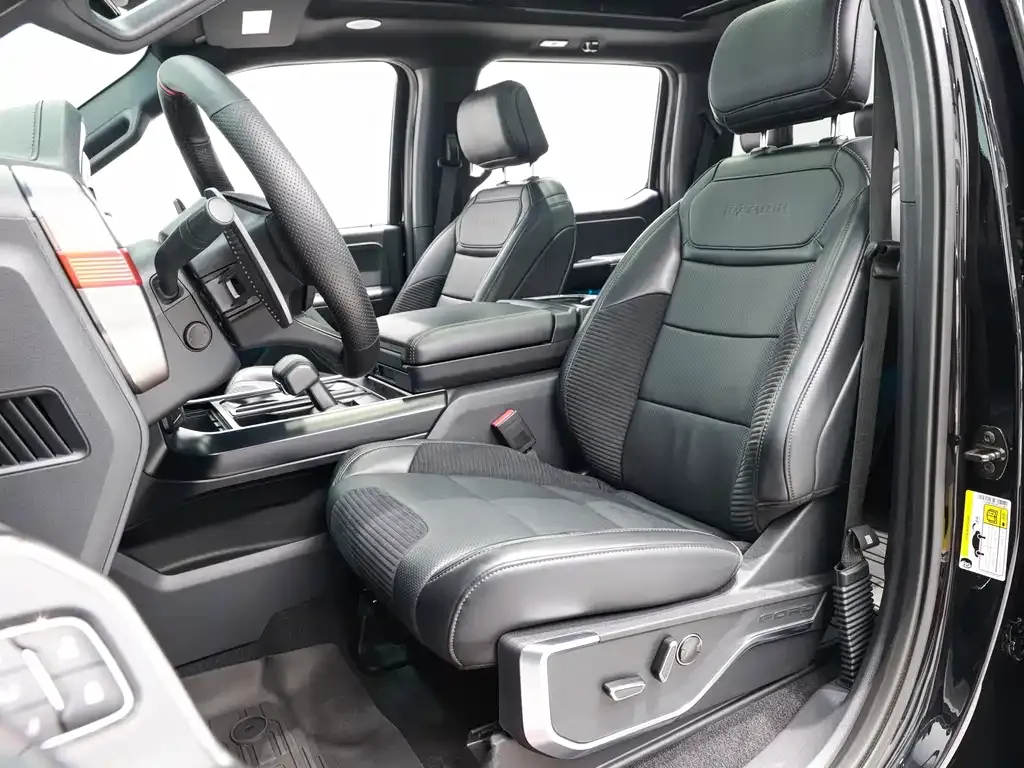 Ford F-150 Raptor 2024 из CN, фото 10