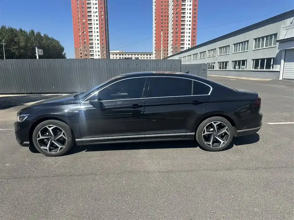 Volkswagen Magotan 2024 из CN, фото 8