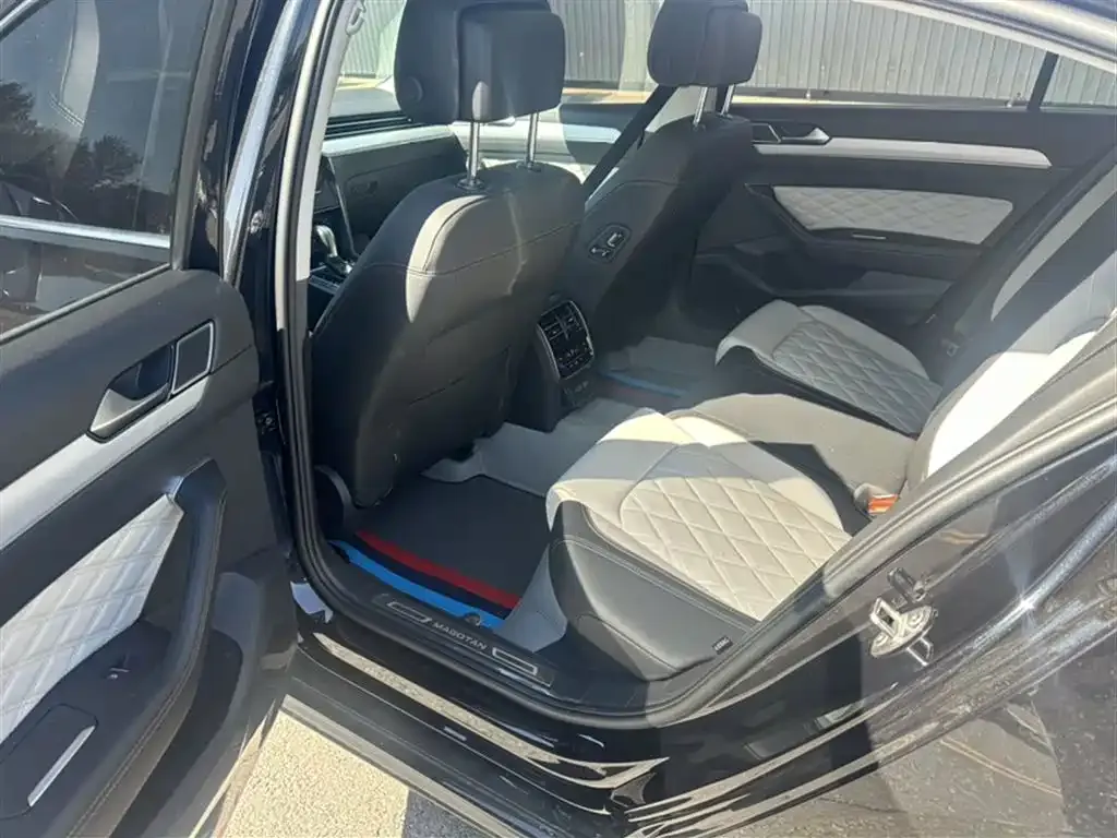 Volkswagen Magotan 2024 из CN, фото 9