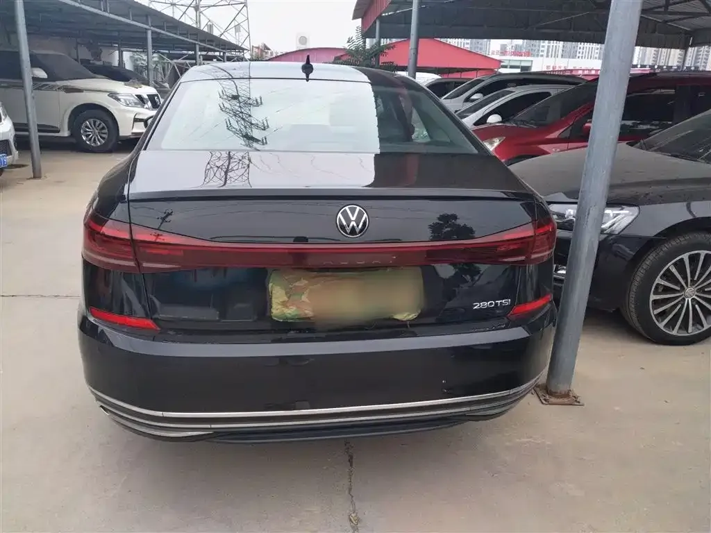 Volkswagen Passat 2023 из CN, фото 6