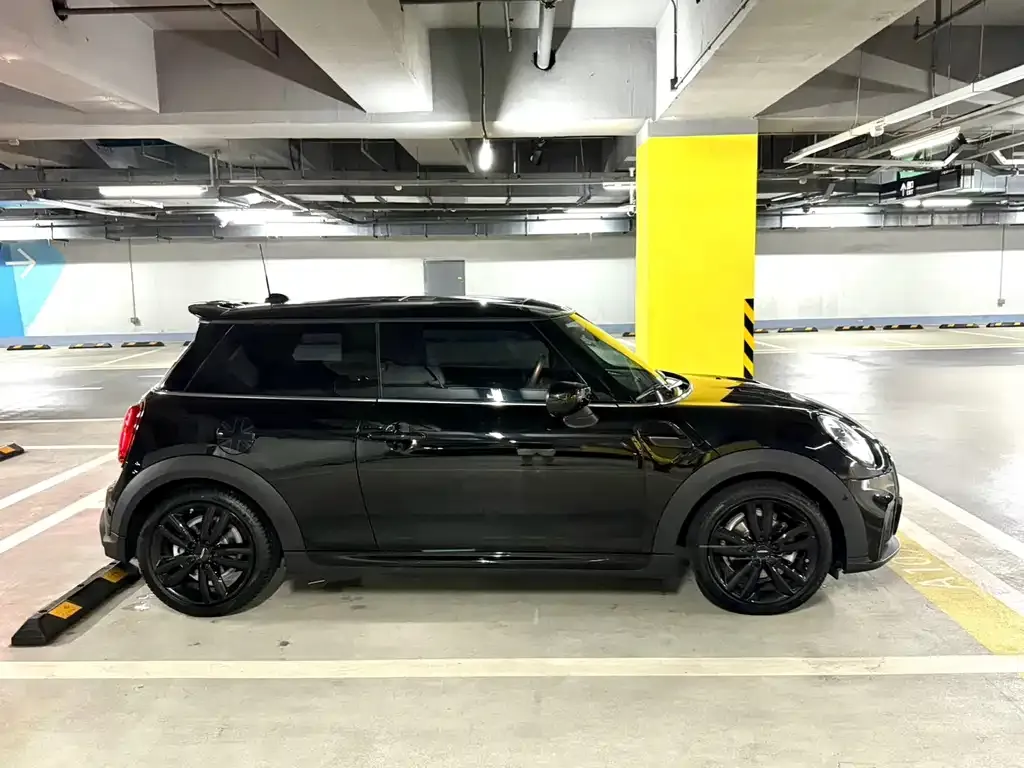 MINI Cooper (3-door) 2022 из CN, фото 4