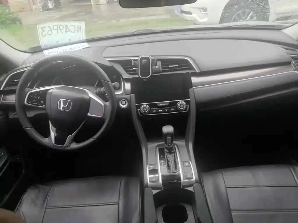 Honda Civic — фото 7