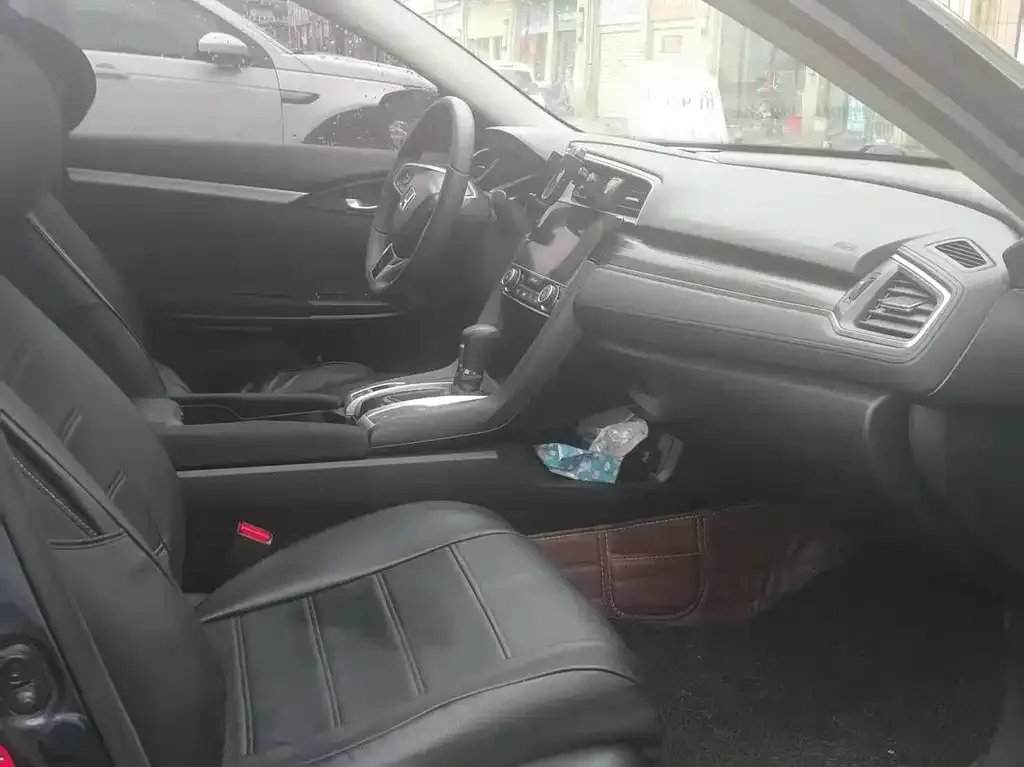 Honda Civic — фото 8
